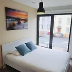 Luxury New Flat W Terrace & Parking